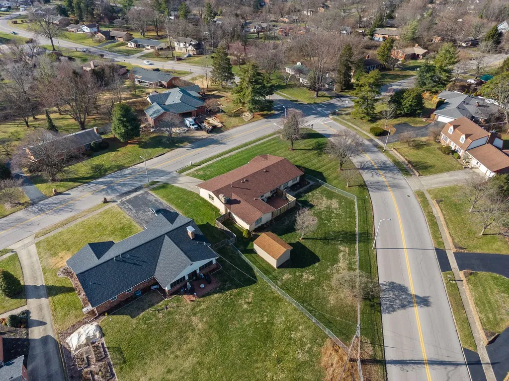 697 Cindy Blair Way Lexington KY 40503