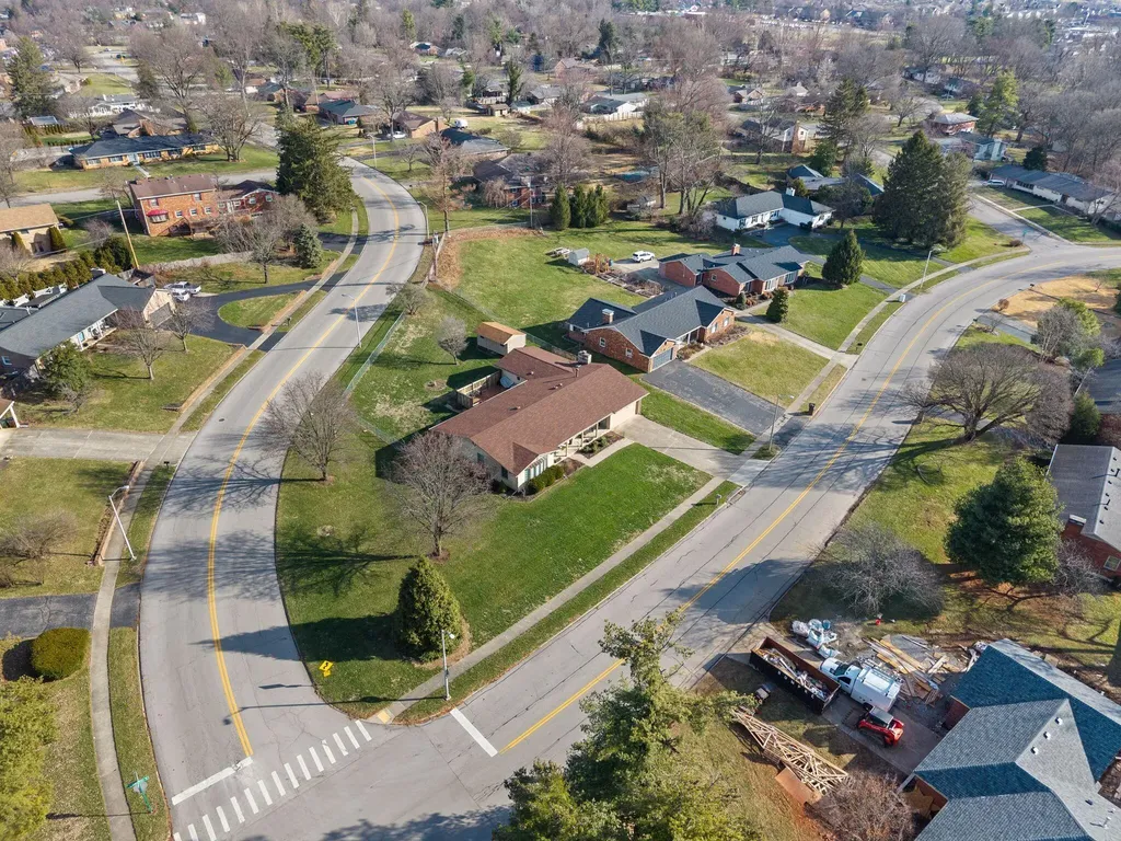 697 Cindy Blair Way Lexington KY 40503