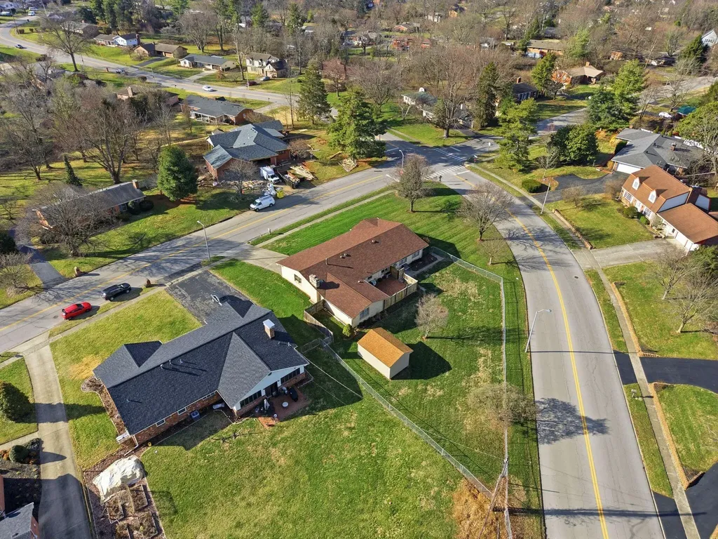 697 Cindy Blair Way Lexington KY 40503