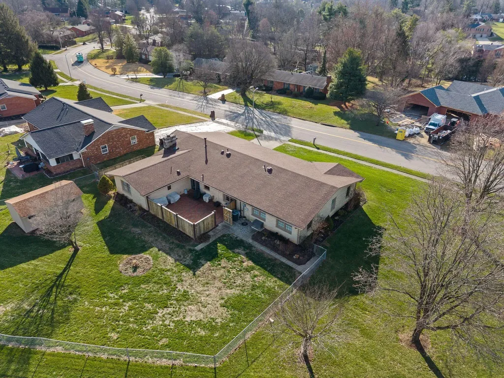 697 Cindy Blair Way Lexington KY 40503