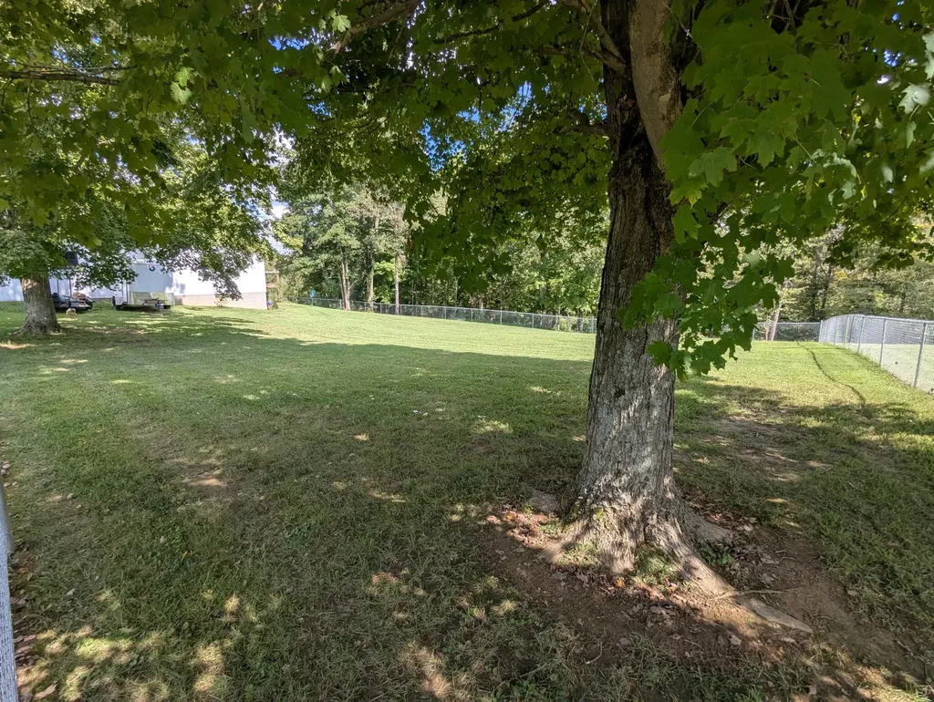 3013 Centerview Rough River Lane Hudson KY 40145