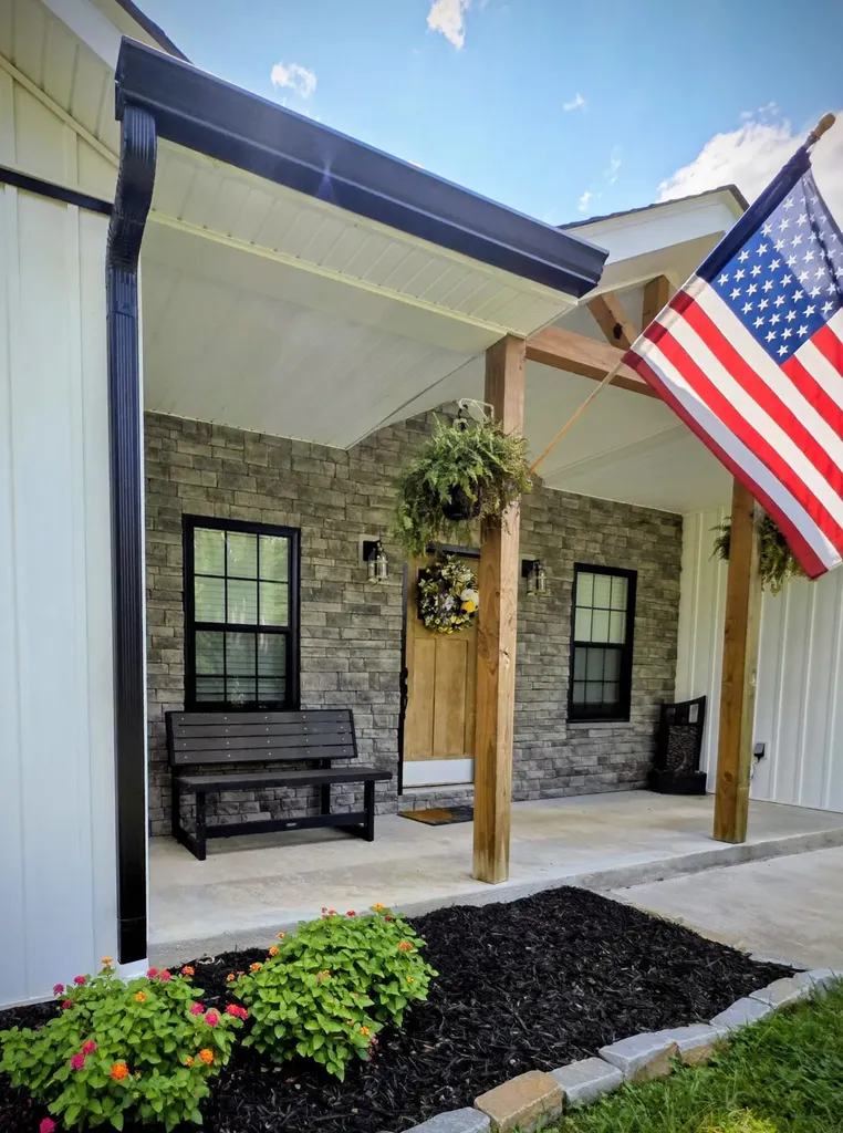 3013 Centerview Rough River Lane Hudson KY 40145