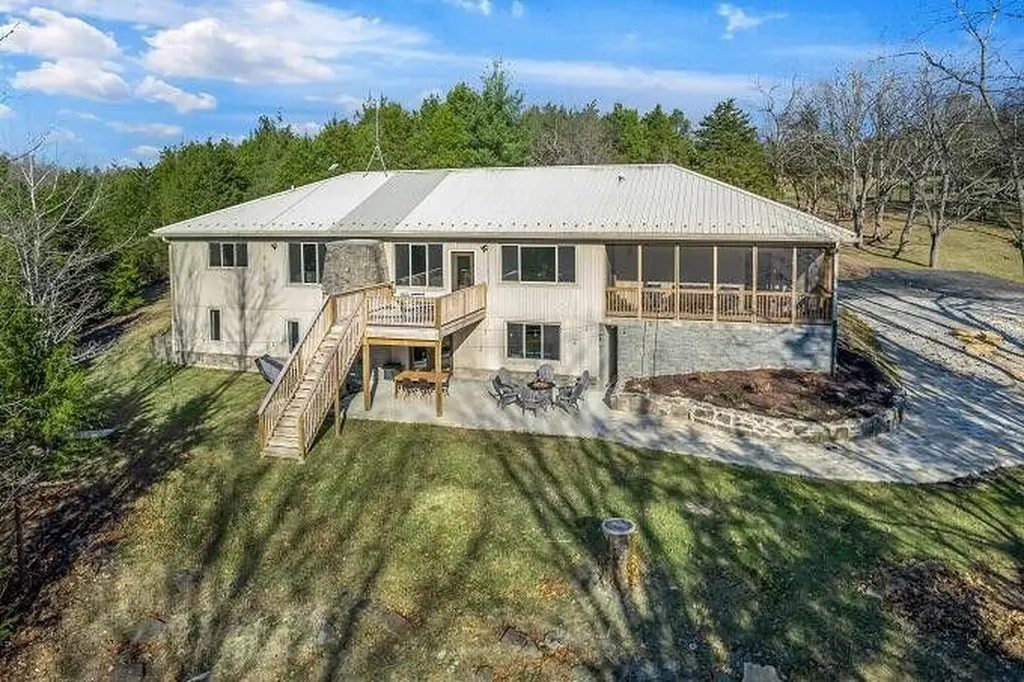 2250 Willisburg Road Lawrenceburg KY 40342