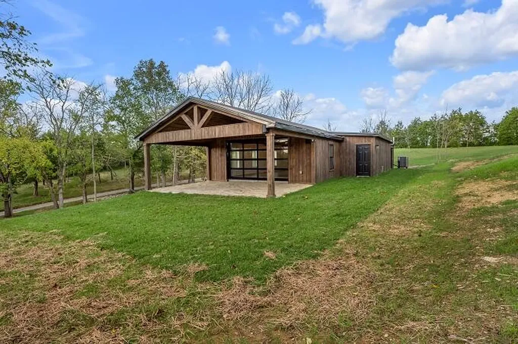 2250 Willisburg Road Lawrenceburg KY 40342