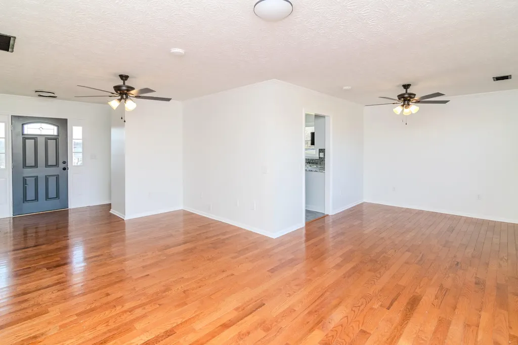 4705 Chenault Bridge Road Danville KY 40422