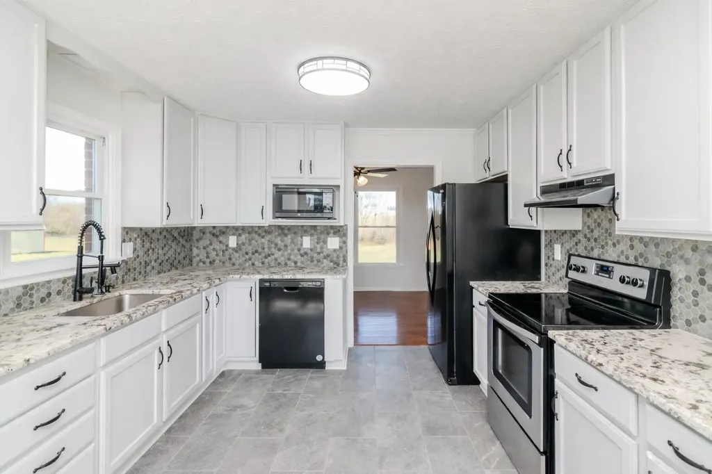 4705 Chenault Bridge Road Danville KY 40422