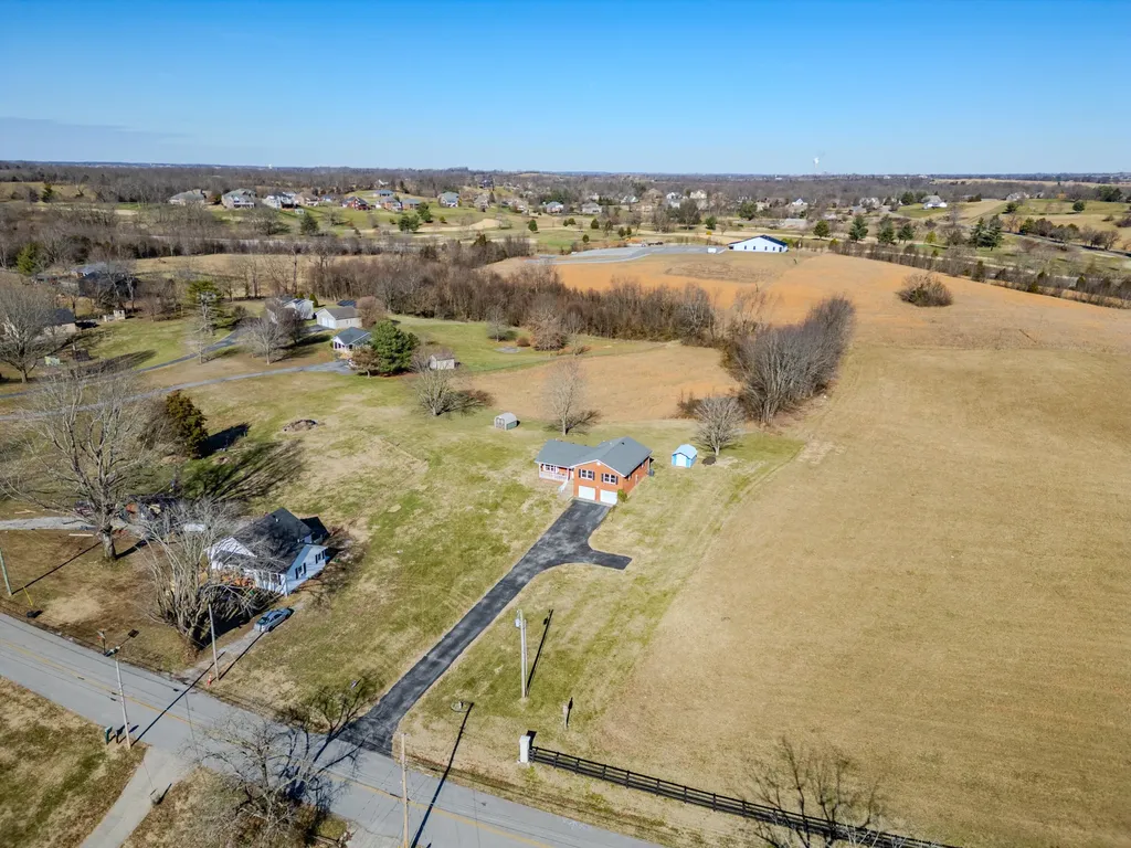 4705 Chenault Bridge Road Danville KY 40422