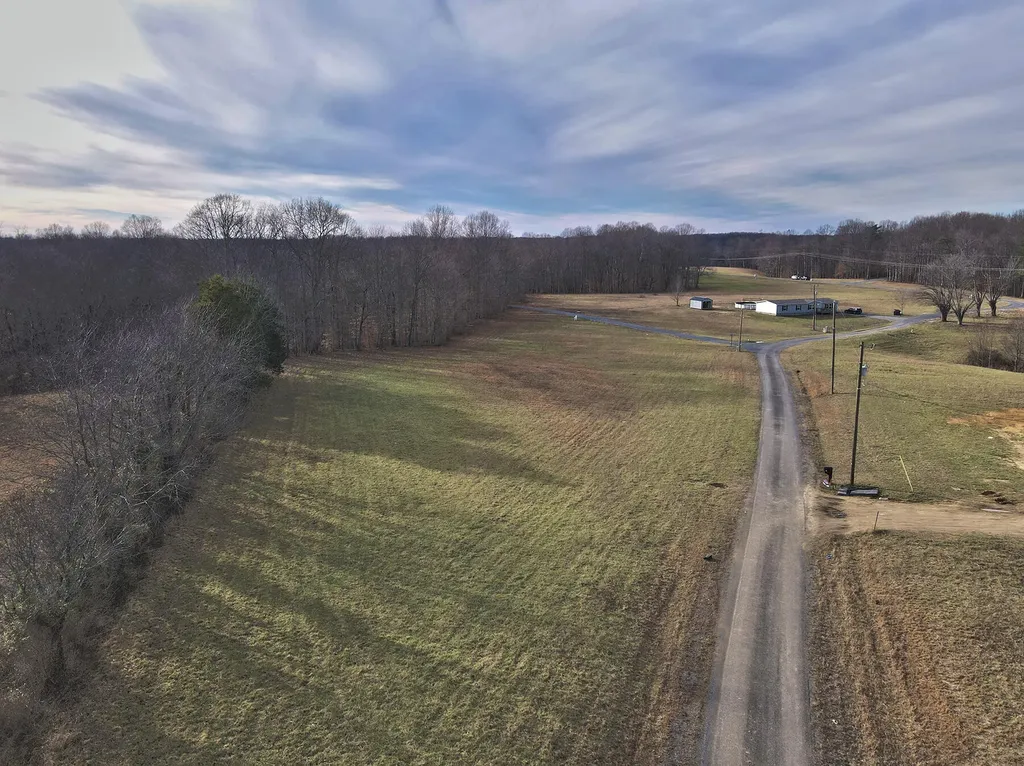 1 Dockery Road Russell Springs KY 42642