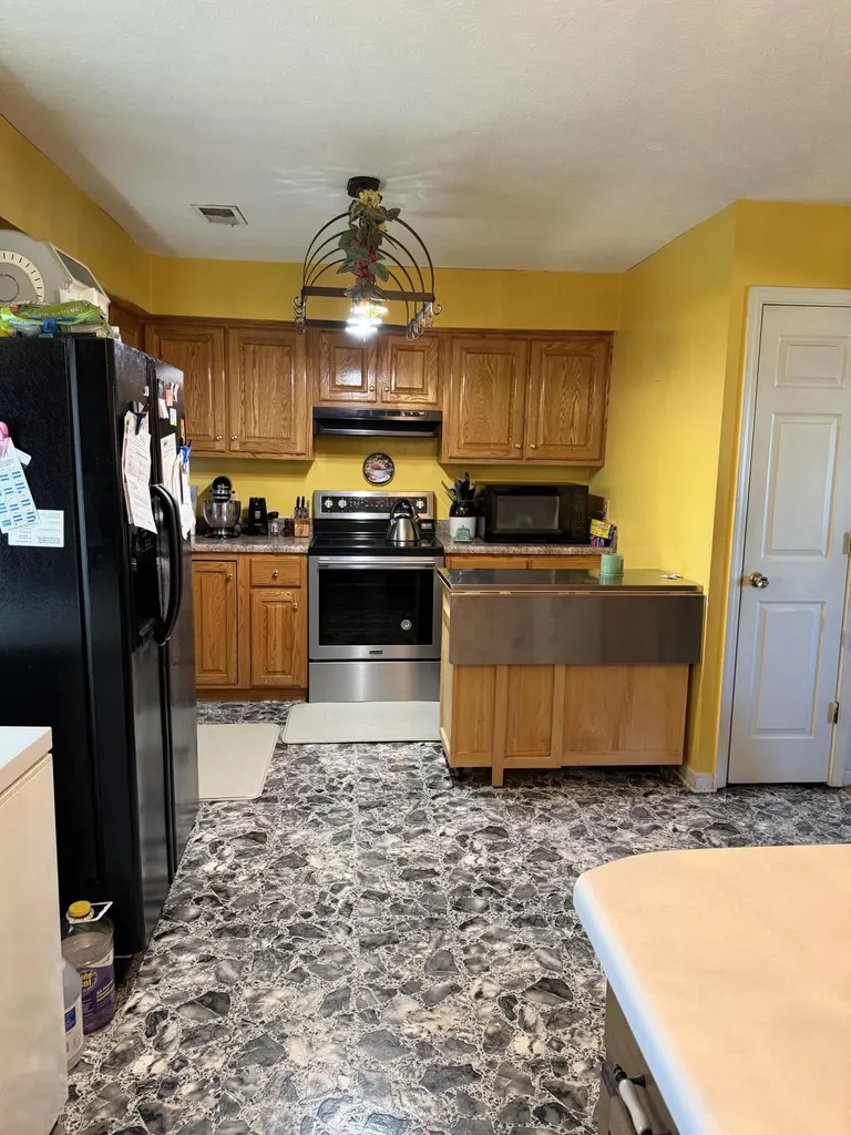1217 Oak Hill Road Somerset KY 42503