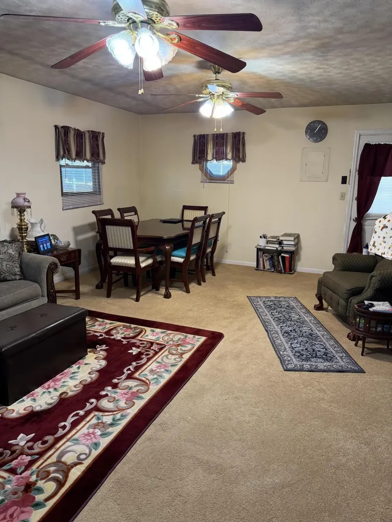 1217 Oak Hill Road Somerset KY 42503