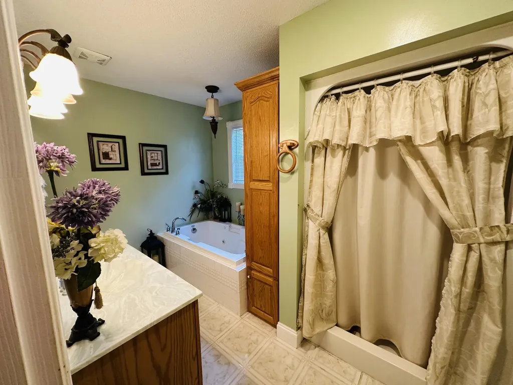 90 Howington Lane Corbin KY 40701
