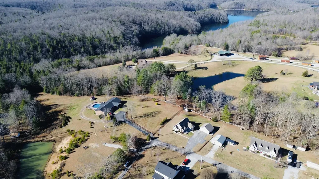 90 Howington Lane Corbin KY 40701