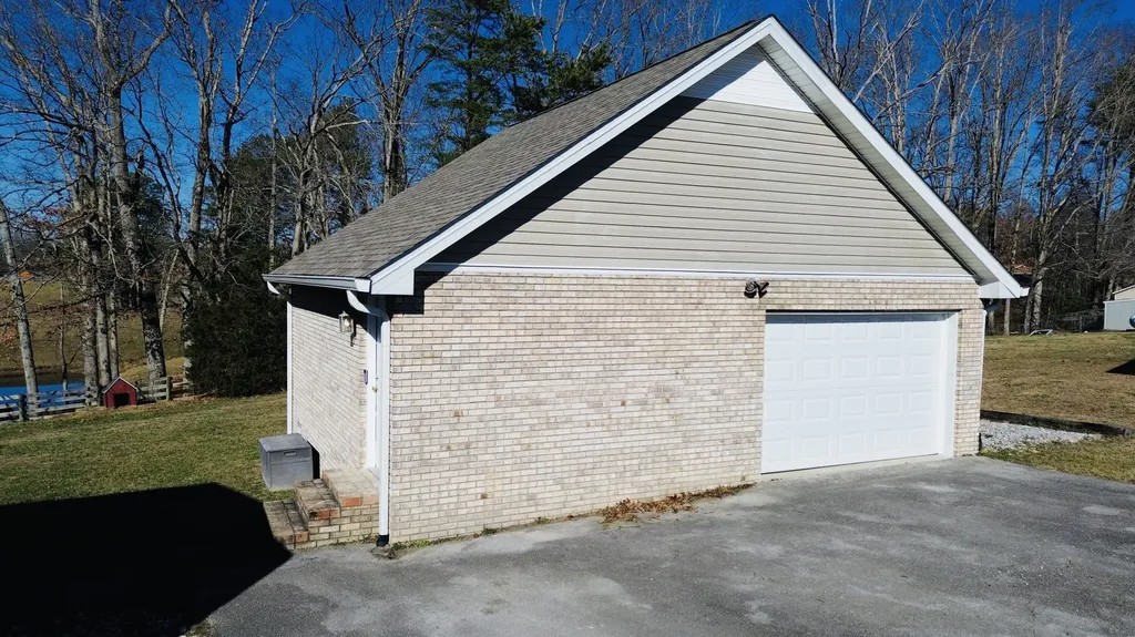 90 Howington Lane Corbin KY 40701