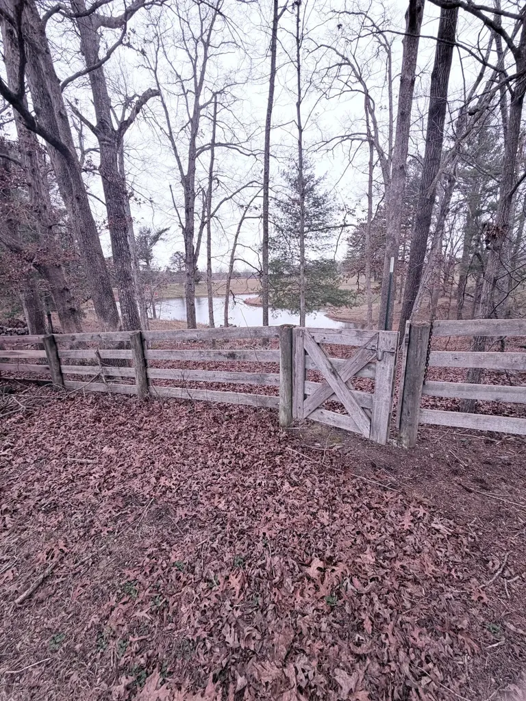 90 Howington Lane Corbin KY 40701