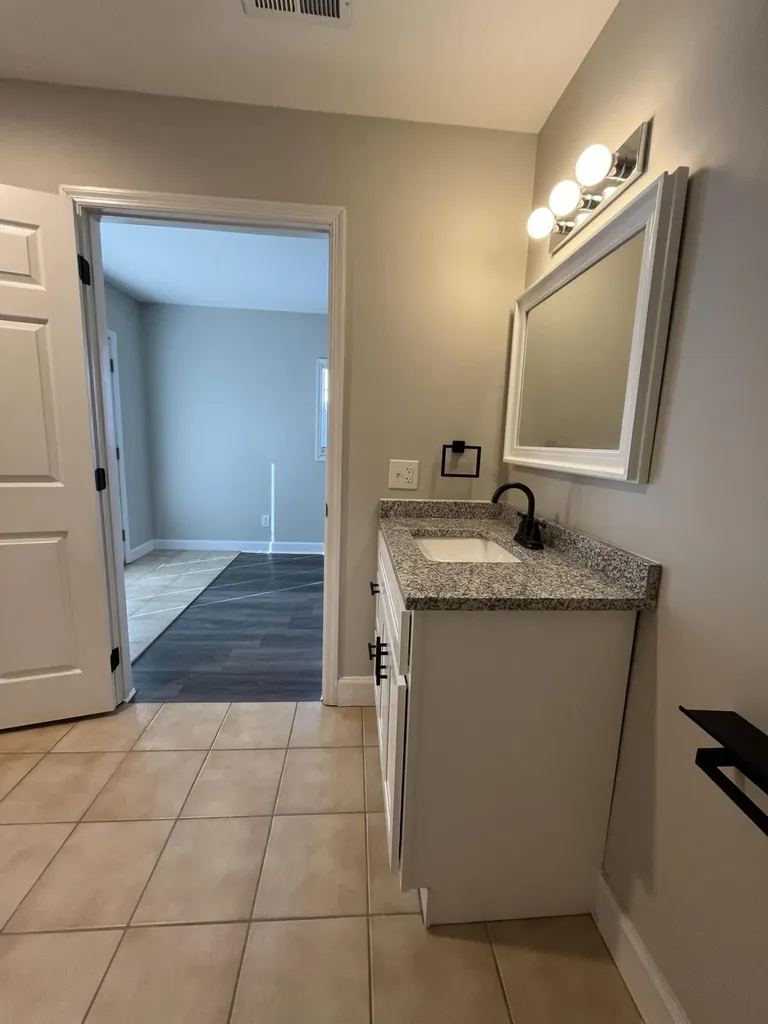 1605 Barrett Road London KY 40741