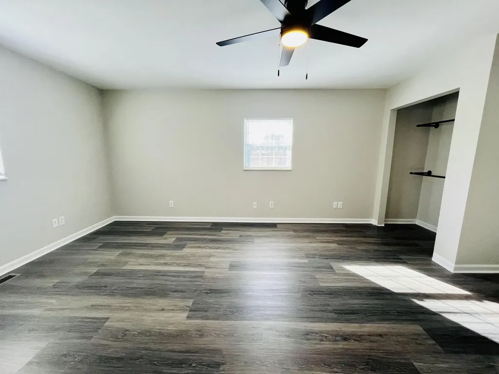 1605 Barrett Road London KY 40741