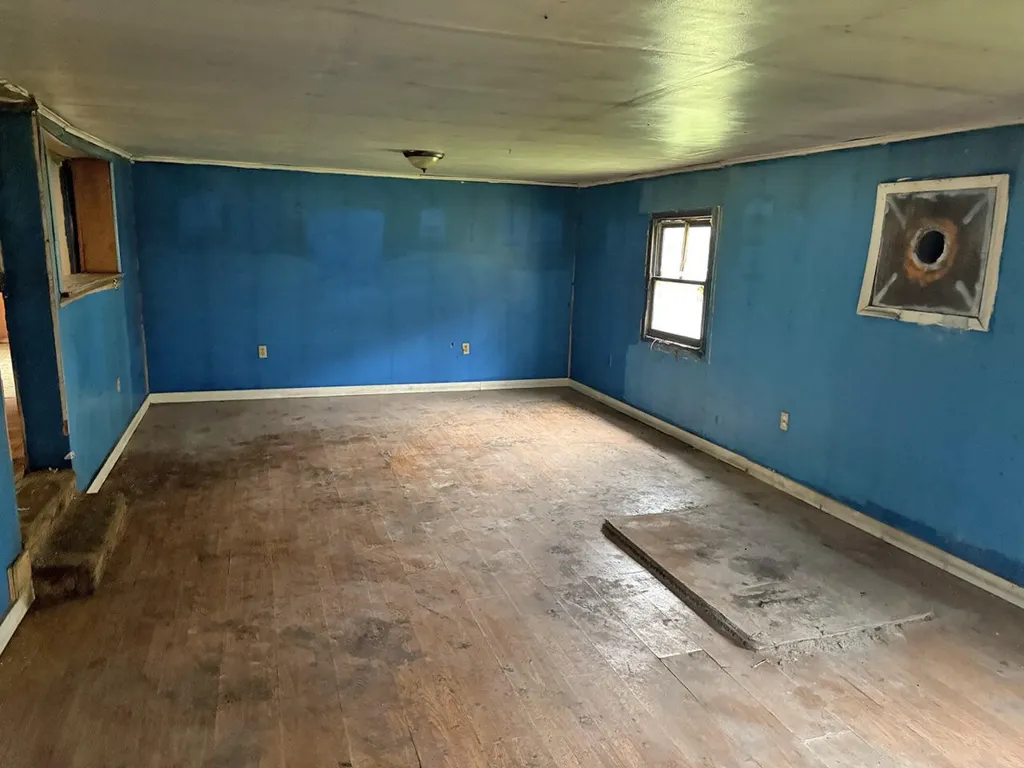 15872 Ky-38 Evarts KY 40828