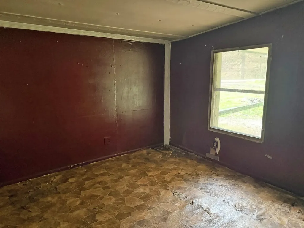 15872 Ky-38 Evarts KY 40828