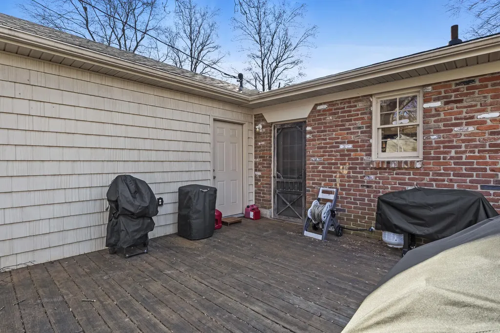 318 Senate Drive Frankfort KY 40601