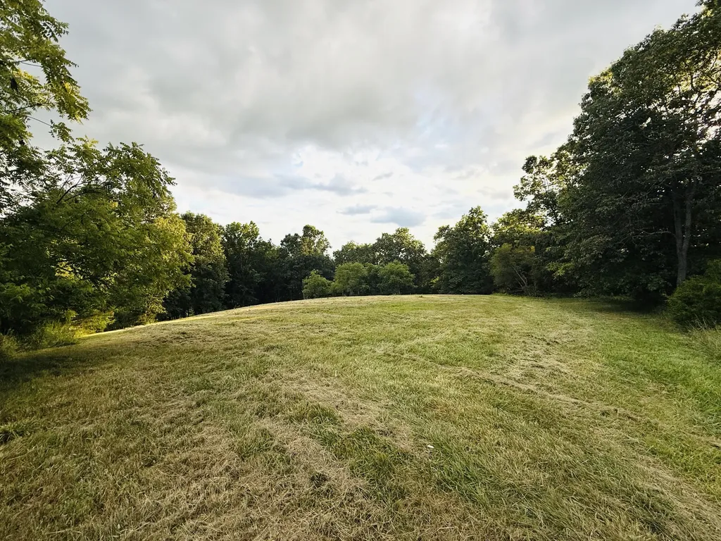 1231 Pleasant Grove Ridge Road Lawrenceburg KY 40342