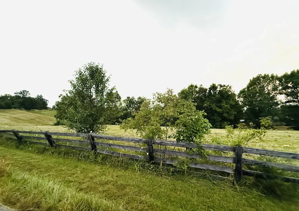 1231 Pleasant Grove Ridge Road Lawrenceburg KY 40342