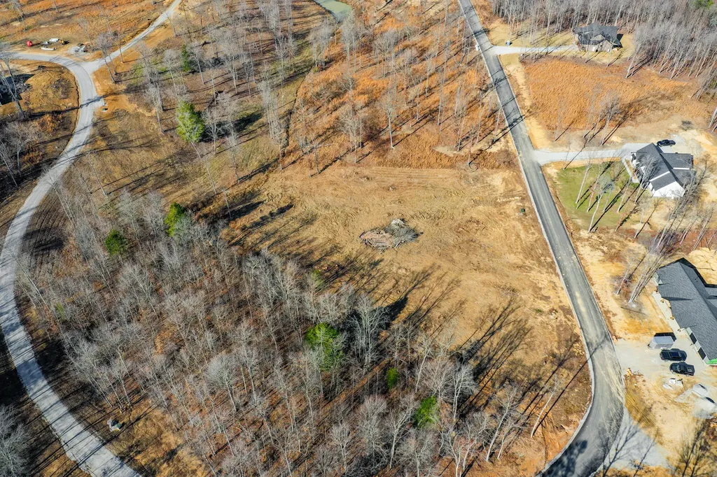 Lot 61 Twin Ponds Road Corbin KY 40701