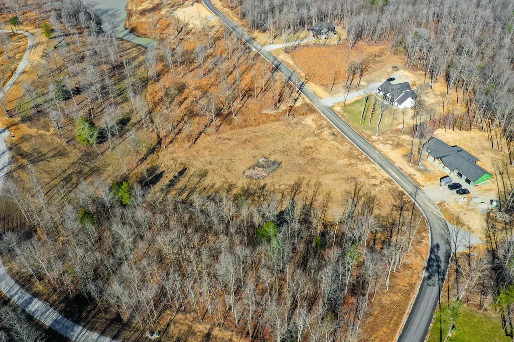 Lot 61 Twin Ponds Road Corbin KY 40701