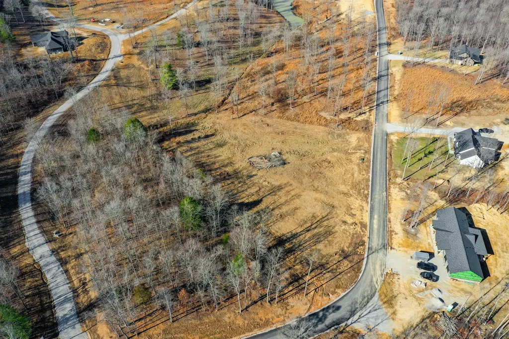 Lot 61 Twin Ponds Road Corbin KY 40701