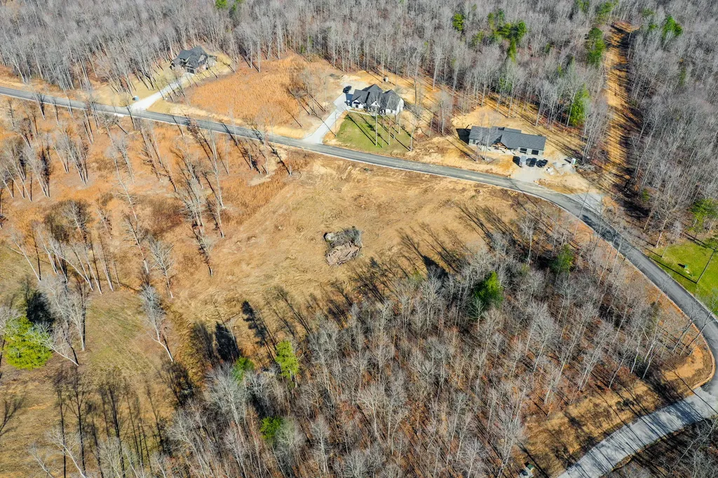 Lot 61 Twin Ponds Road Corbin KY 40701