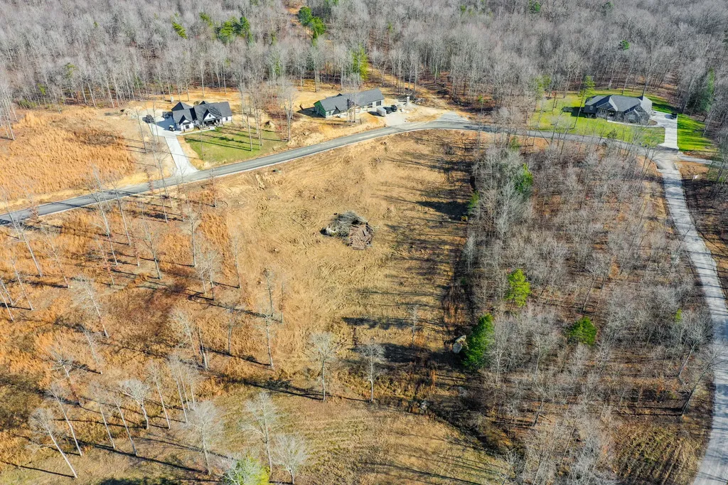 Lot 61 Twin Ponds Road Corbin KY 40701