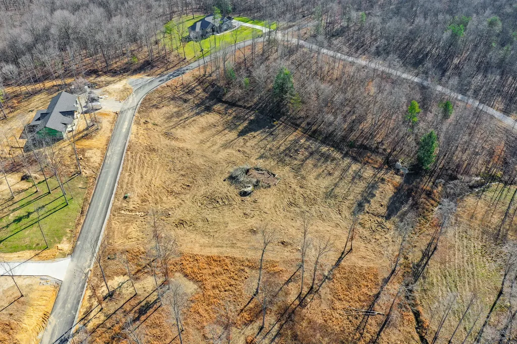 Lot 61 Twin Ponds Road Corbin KY 40701