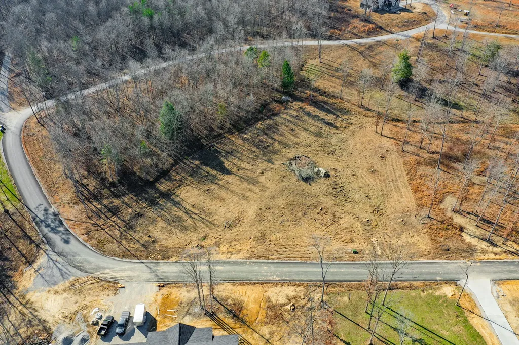 Lot 61 Twin Ponds Road Corbin KY 40701