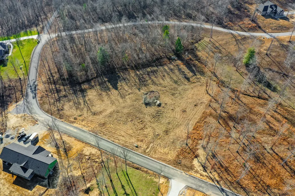 Lot 61 Twin Ponds Road Corbin KY 40701