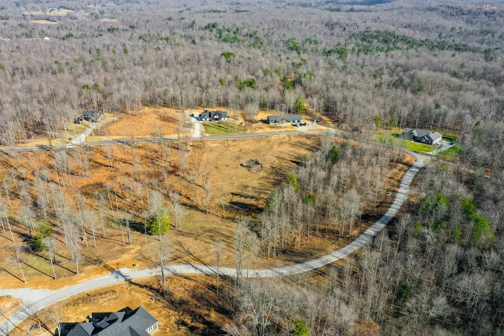 Lot 61 Twin Ponds Road Corbin KY 40701