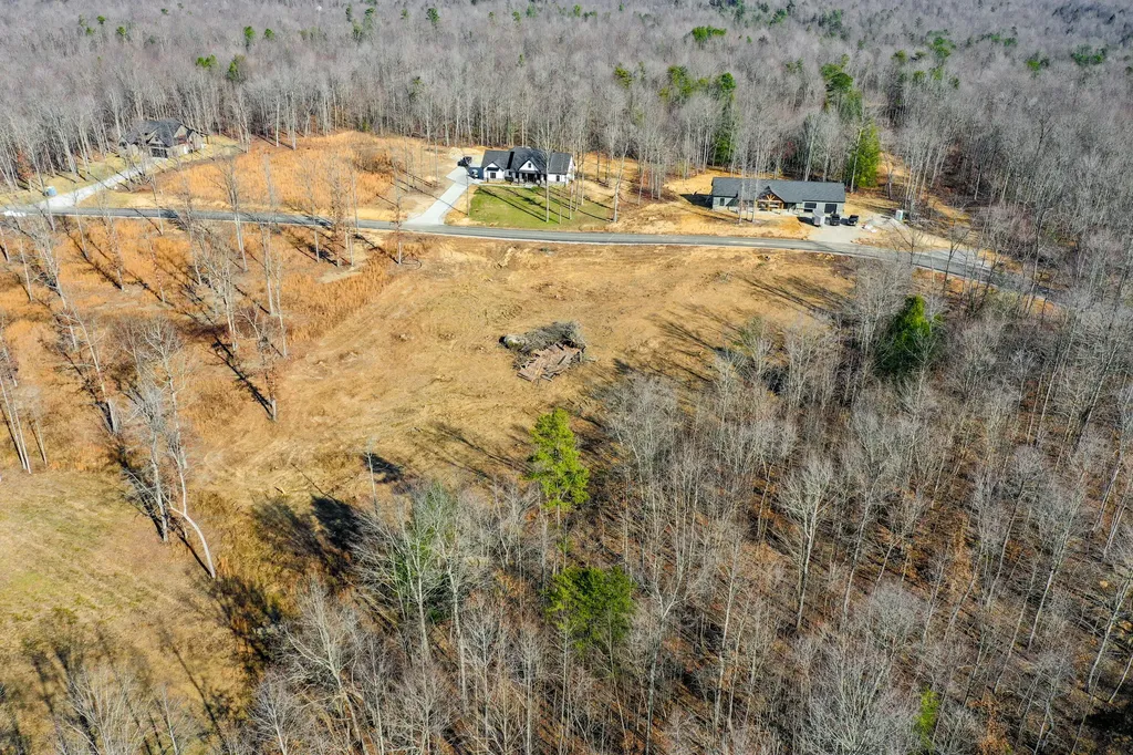 Lot 61 Twin Ponds Road Corbin KY 40701