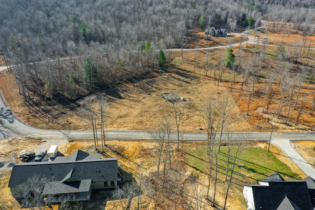Lot 61 Twin Ponds Road Corbin KY 40701