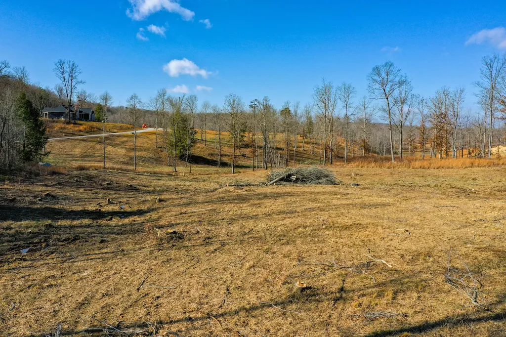 Lot 61 Twin Ponds Road Corbin KY 40701