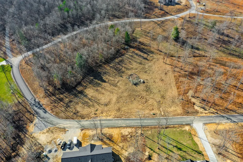 Lot 61 Twin Ponds Road Corbin KY 40701