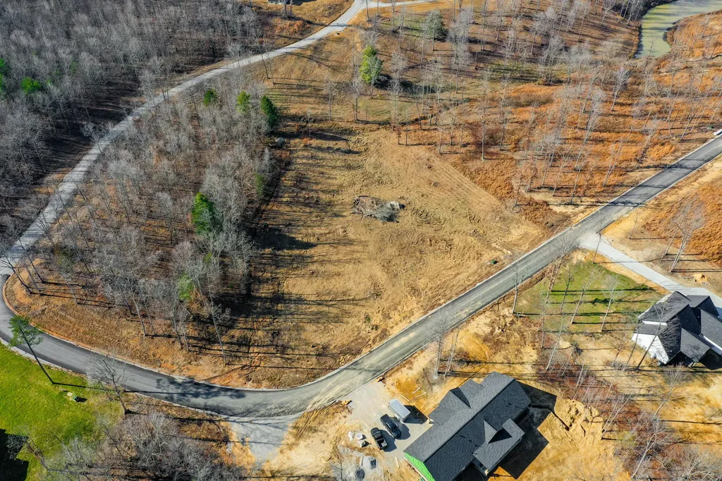 Lot 61 Twin Ponds Road Corbin KY 40701