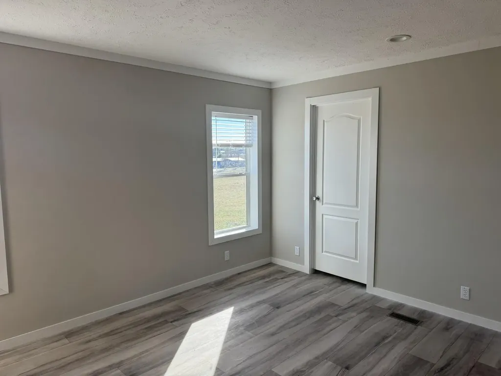 357 Lawless Lane Jamestown KY 42629