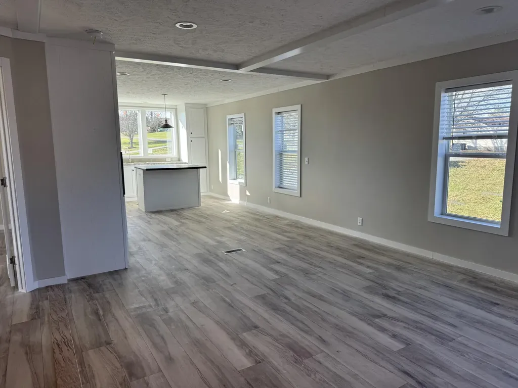 357 Lawless Lane Jamestown KY 42629