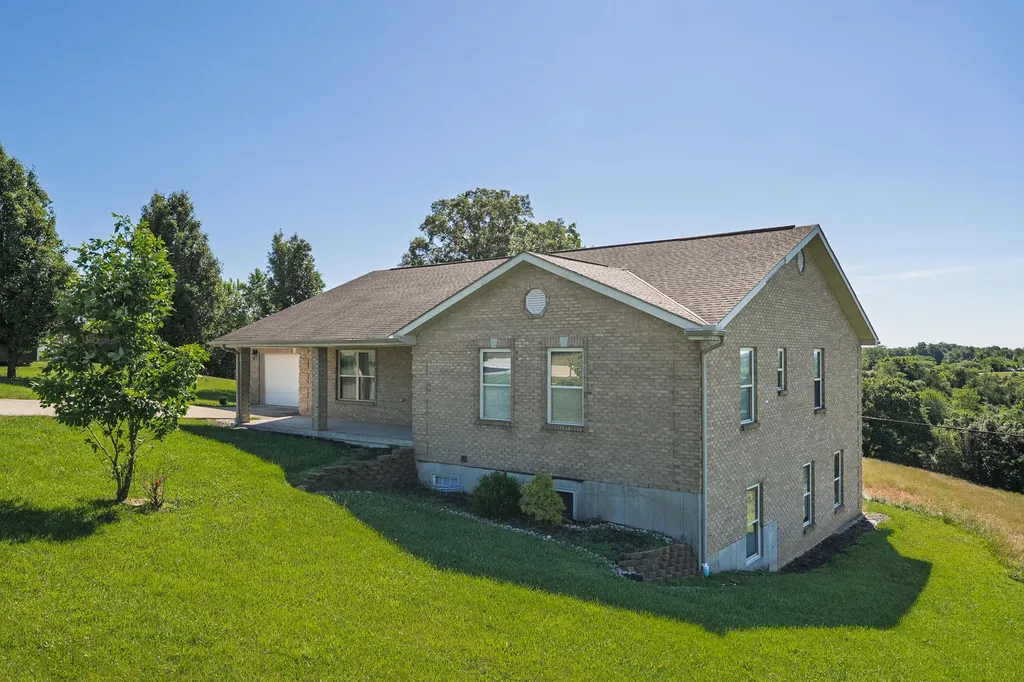 6477 W State Highway 22 Falmouth KY 41040