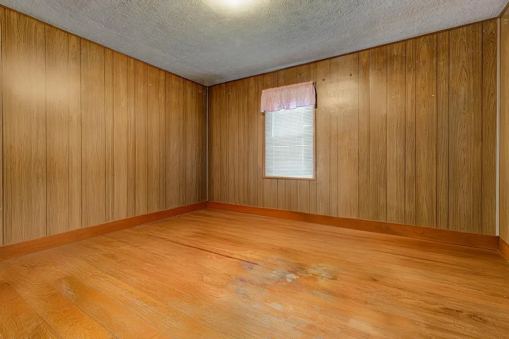 25 Calk Lake Road Jeffersonville KY 40337
