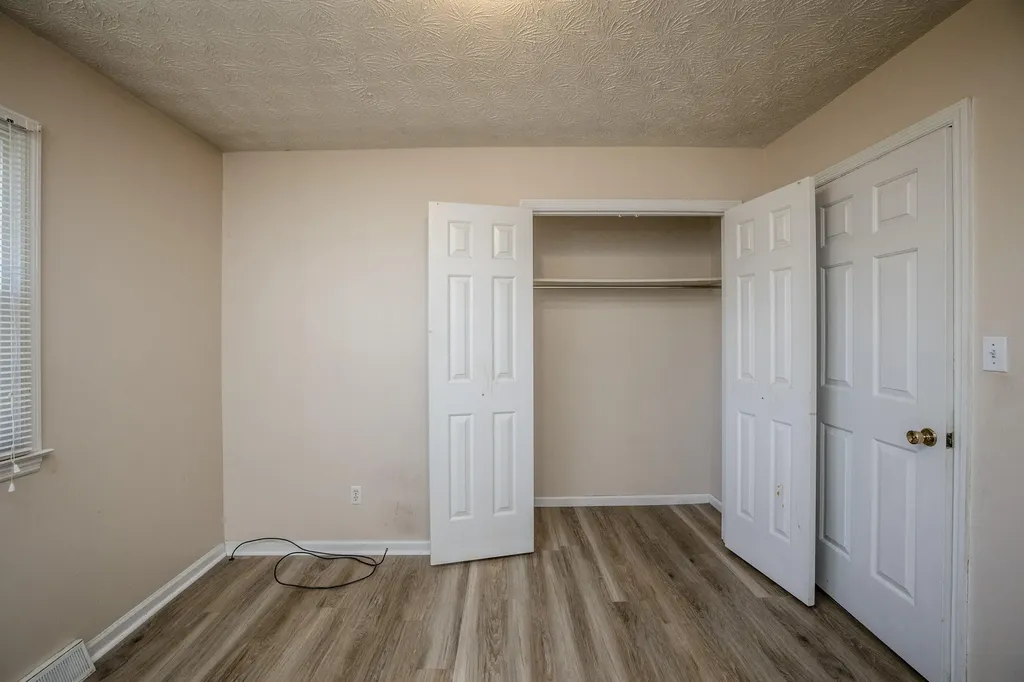 2147 Deauville Drive Lexington KY 40504