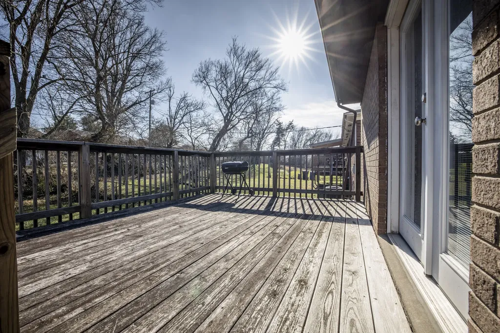 2147 Deauville Drive Lexington KY 40504