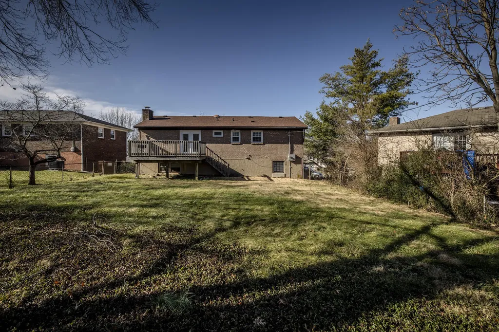 2147 Deauville Drive Lexington KY 40504