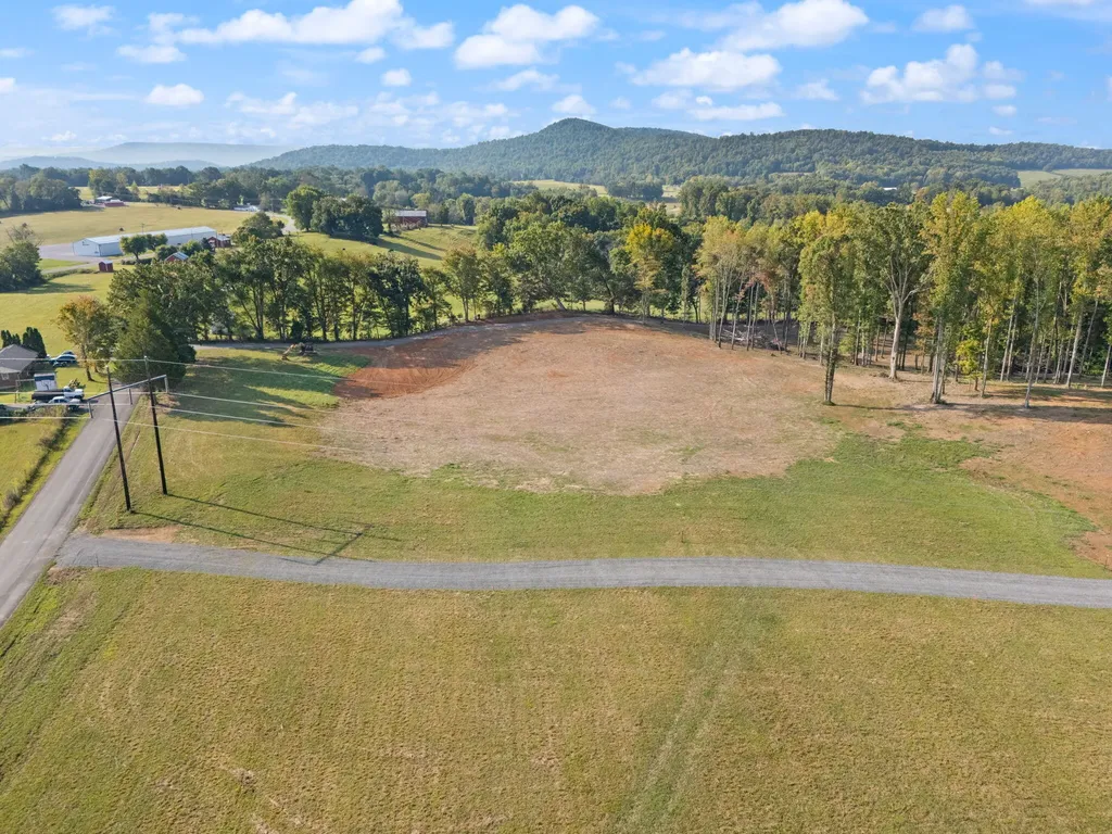 5 Autumn Lane Albany KY 42602