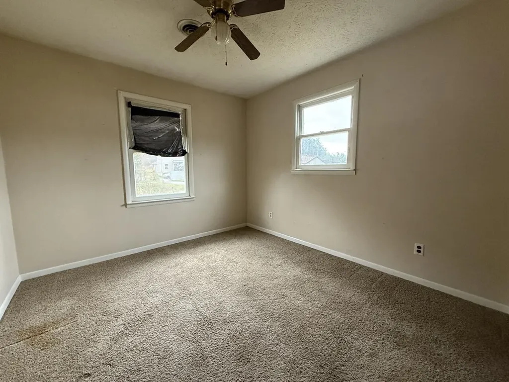 11 Short Street Thelma KY 41260