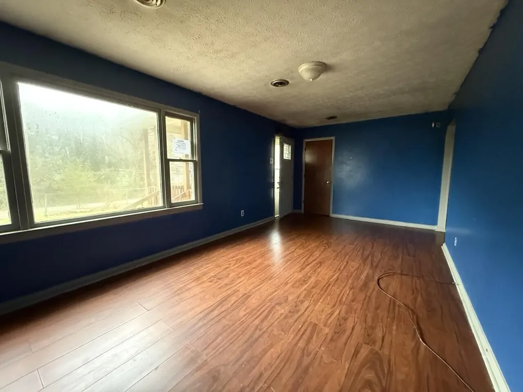 11 Short Street Thelma KY 41260