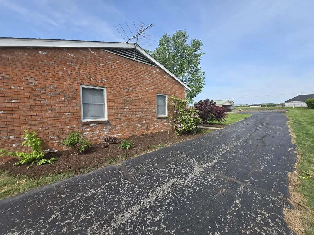 342 Pleasant Hill Drive Harrodsburg KY 40330